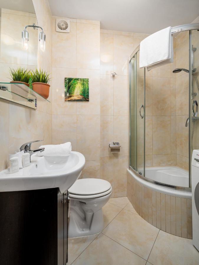 Warsaw Apartments Jana Pawla II 18 Street المظهر الخارجي الصورة